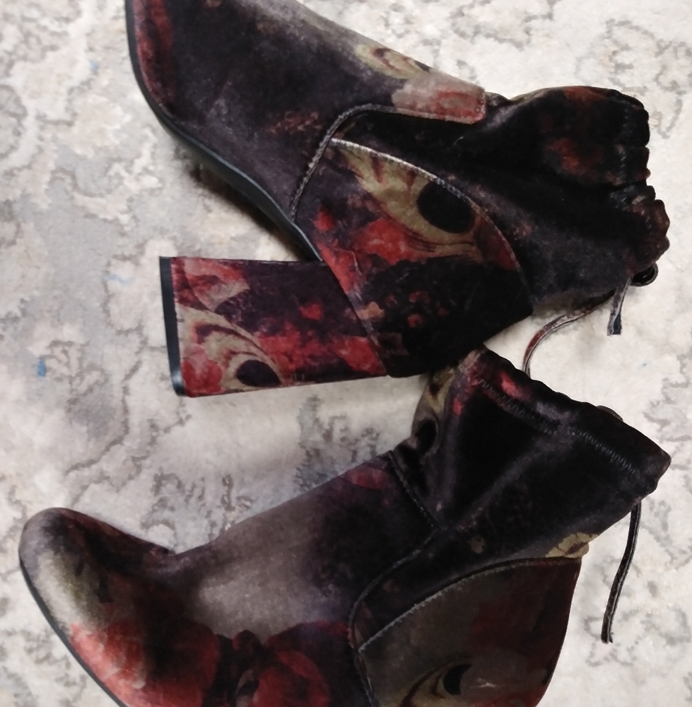 A New Day Velvet Floral Peacock Ankle Boots Heels